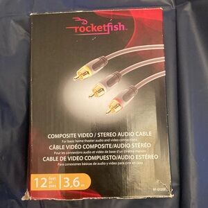 Rocket fish Composite Video/Stereo Audio Cable - Black and Gold